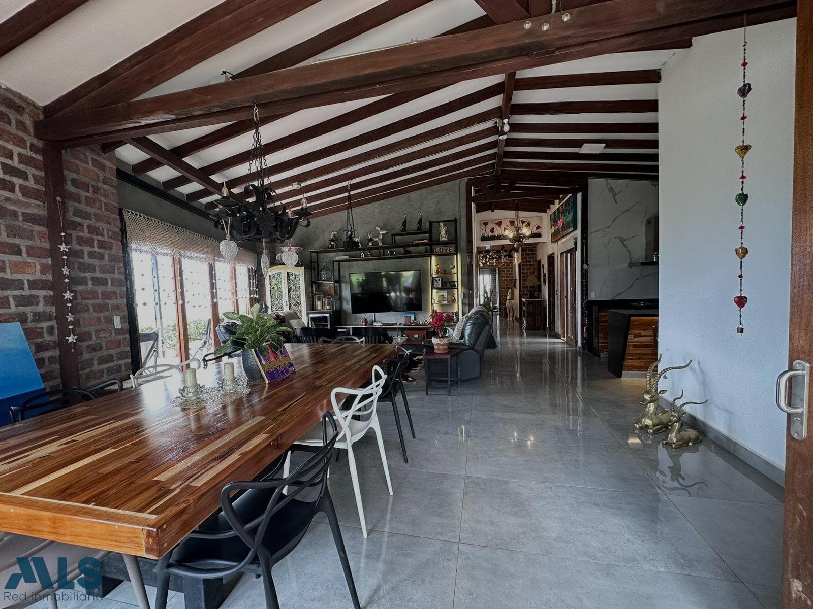 Las Lomitas, Sabaneta